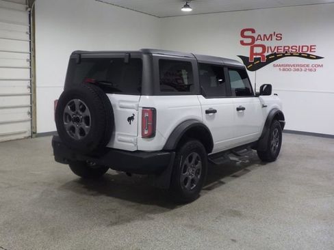 Used 2023 Ford Bronco Big Bend image 4