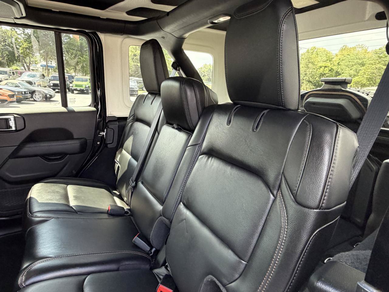 Used 2023 Jeep Wrangler Unlimited Rubicon 392 w/ Dual Top Group AWD/4WD image 29