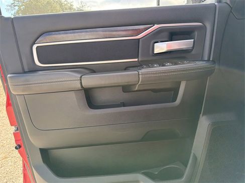 Used 2024 RAM 2500 Big Horn w/ Night Edition image 10