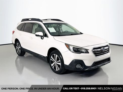 Used 2019 Subaru Outback 3.6R Limited w/ Popular Package #2 AWD/4WD image 3