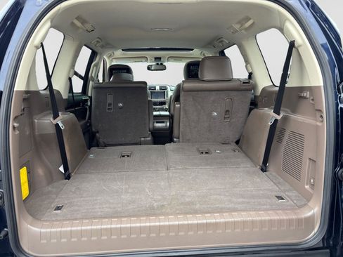 Used 2017 Lexus GX 460 Premium AWD/4WD image 40