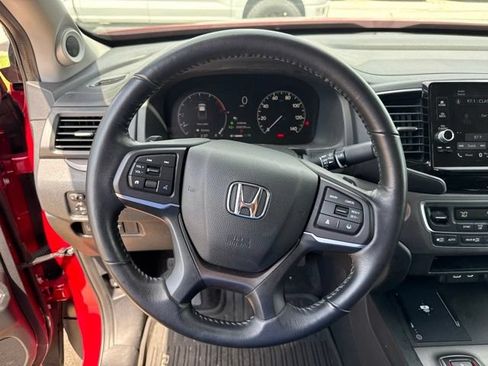 Used 2024 Honda Ridgeline Sport image 19