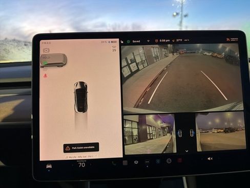 Used 2020 Tesla Model Y Long Range image 25