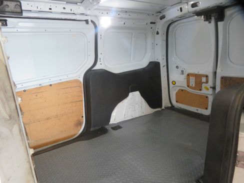 Used 2019 Ford Transit Connect XL FWD image 20