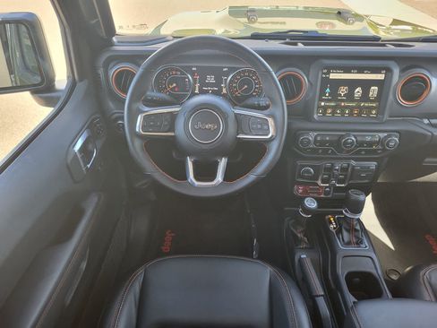 Used 2023 Jeep Gladiator Mojave w/ Cold Weather Group AWD/4WD image 24