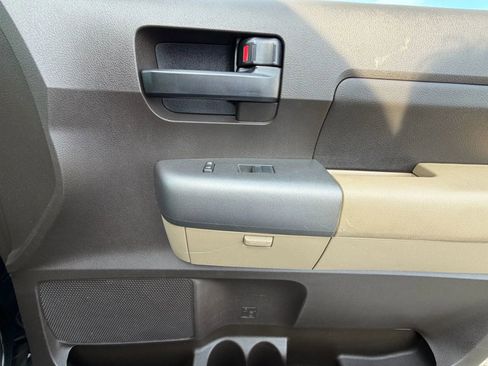 Used 2011 Toyota Tundra SR5 w/ Tow Pkg image 38