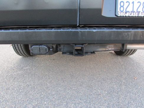 Used 2022 Ford Transit 250 Medium Roof image 8