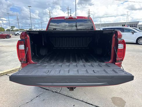 Used 2025 GMC Canyon Elevation w/ Convenience Package RWD image 8