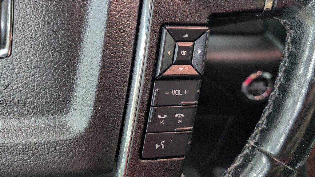 Used 2017 Lincoln Navigator Select AWD/4WD image 11