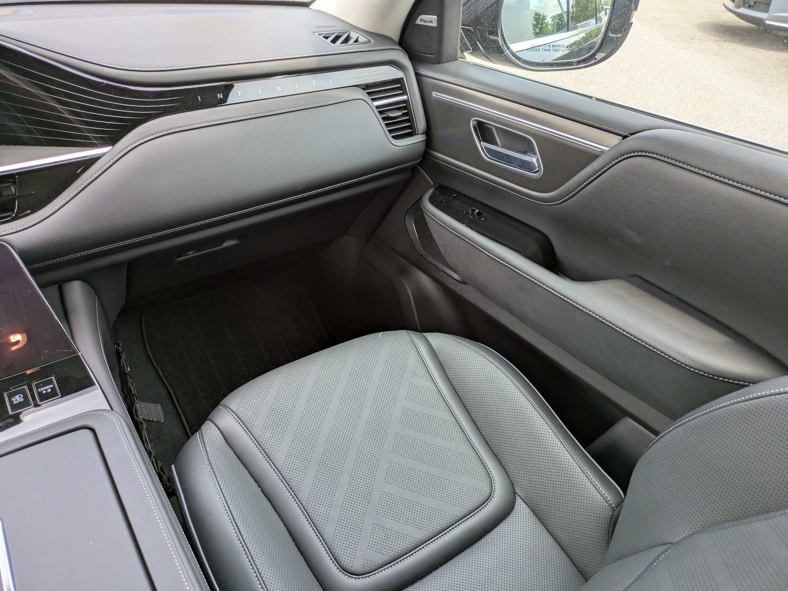 Used 2026 INFINITI QX80 Luxe w/ Cargo Package AWD/4WD image 19