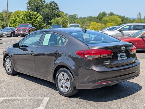 Used 2018 Kia Forte LX FWD image 6