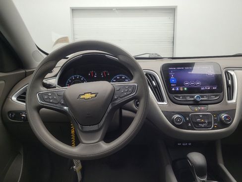 Used 2023 Chevrolet Malibu LS FWD image 22