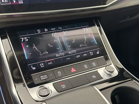 Used 2022 Audi Q8 Premium Plus image 16