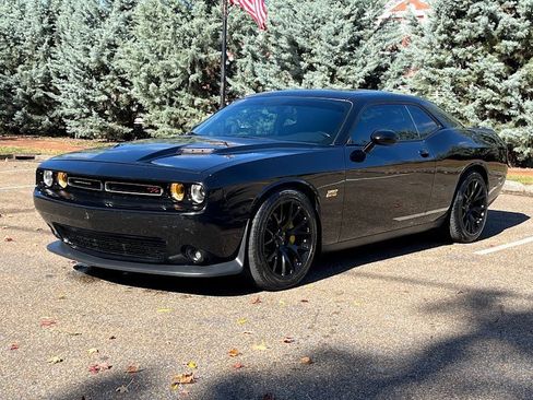Used 2018 Dodge Challenger R/T Scat Pack image 25