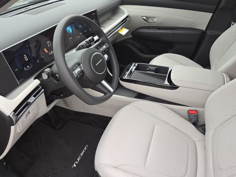 New 2026 Hyundai Tucson Blue SE image 17