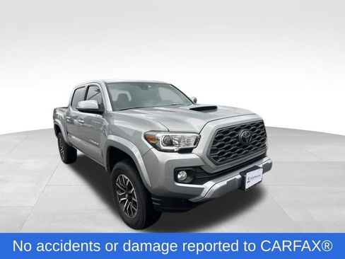 Used 2021 Toyota Tacoma TRD Sport AWD/4WD image 3