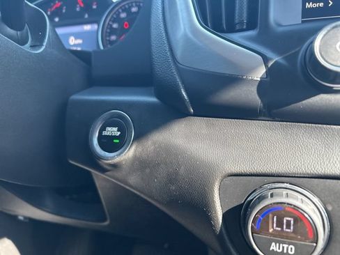 Used 2022 GMC Terrain SLT AWD/4WD image 28