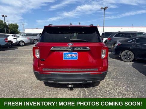 Used 2023 Ford Explorer XLT RWD image 3