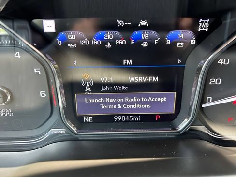 Used 2019 GMC Sierra 1500 AT4 w/ AT4 Premium Package AWD/4WD image 32