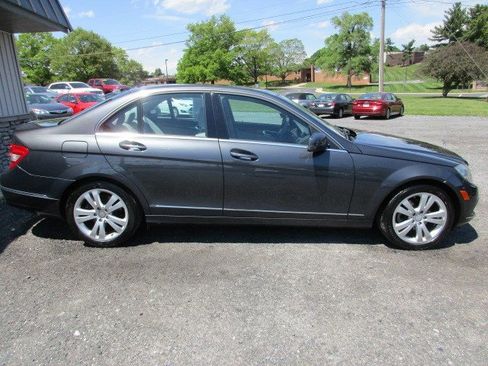 Used 2010 Mercedes-Benz C 300 4MATIC Sedan image 9