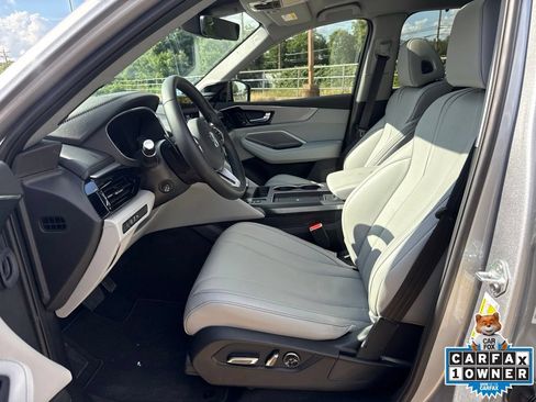 Certified 2026 Acura MDX FWD w/ Technology Package image 12