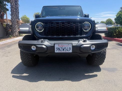 Used 2024 Jeep Wrangler Unlimited AWD/4WD image 4