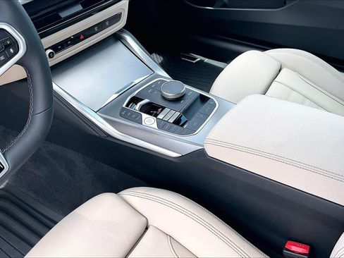 Used 2026 BMW M440i Convertible w/ Premium Package RWD image 17
