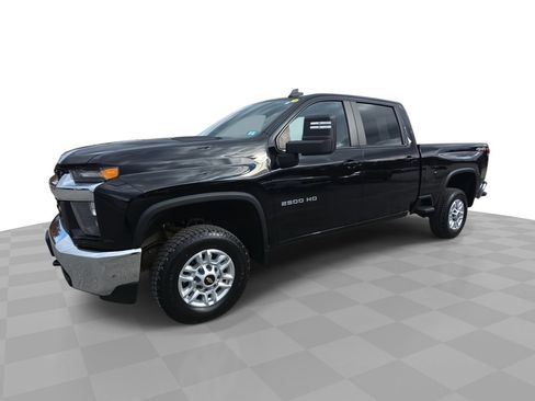 Used 2022 Chevrolet Silverado 2500 LT w/ Snow Plow Prep/Camper Package image 37