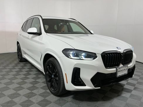 Used 2024 BMW X3 xDrive30i w/ M Sport Package AWD/4WD image 4