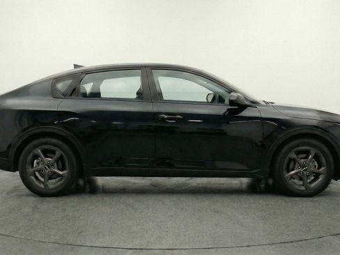 Used 2025 Kia K4 FWD image 11