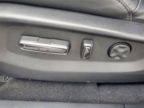 Certified 2021 Honda CR-V Touring image 11