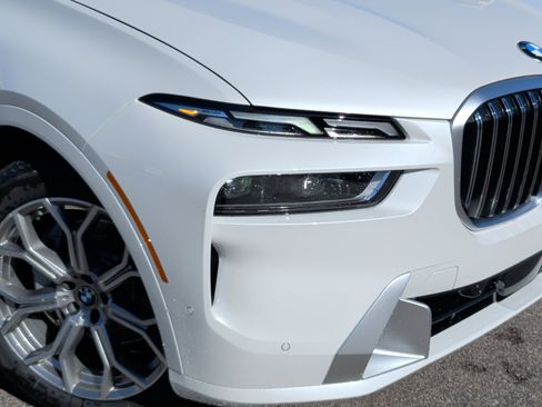 New 2026 BMW X7 xDrive40i image 5