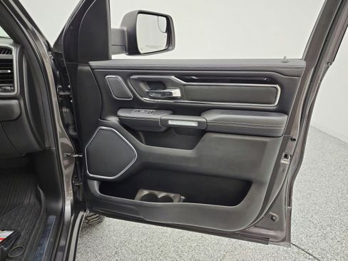 Used 2019 RAM 1500 Laramie RWD image 19