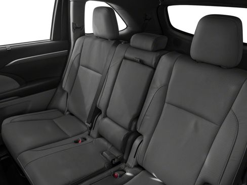 Used 2017 Toyota Highlander Limited Platinum w/ Carpet Mat Package AWD/4WD image 11