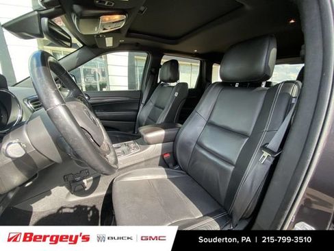 Used 2021 Jeep Grand Cherokee Limited AWD/4WD image 5
