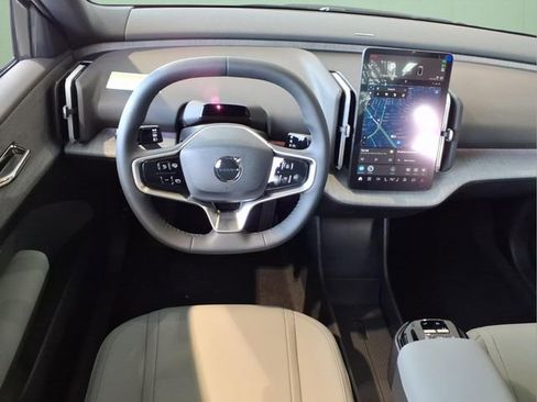 New 2026 Volvo EX30 Cross Country Ultra w/ Protection Package Premier AWD/4WD image 10