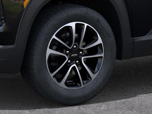 New 2026 Chevrolet TrailBlazer LT w/ Convenience Package FWD image 9