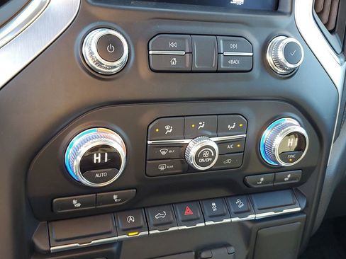 Certified 2021 GMC Sierra 1500 Elevation w/ LPO, Elevation Black Package image 23