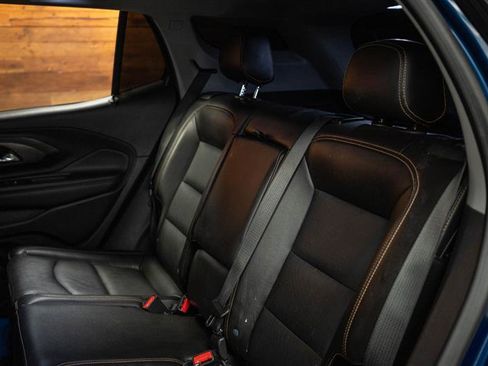 Used 2021 GMC Terrain SLT w/ LPO, Bright Accent Package image 13