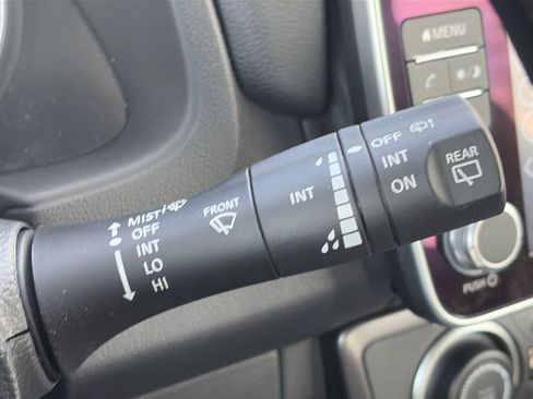 Used 2023 Nissan Leaf S image 19