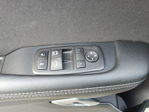 Used 2022 Dodge Challenger R/T Scat Pack RWD image 18