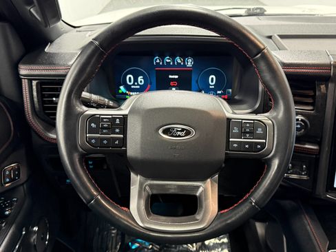 Used 2023 Ford Expedition Limited AWD/4WD image 18