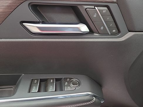 New 2026 GMC Acadia Denali w/ Super Cruise Package FWD image 10