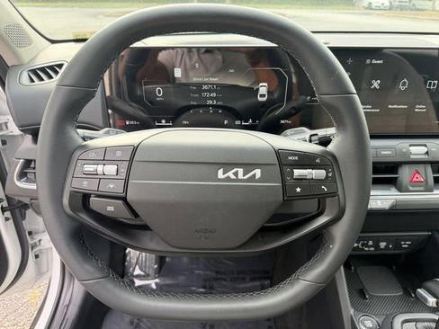 Certified 2025 Kia K4 EX FWD image 14