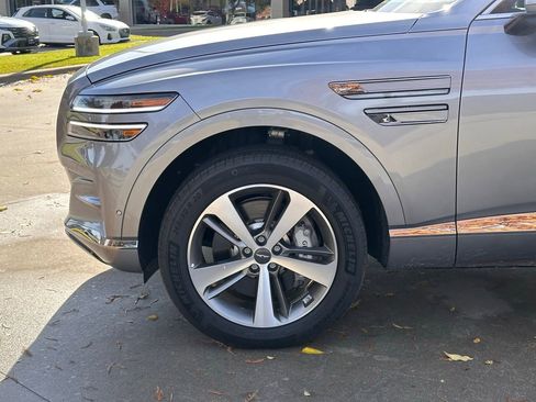 Used 2024 Genesis GV80 3.5T w/ Advanced Package image 24