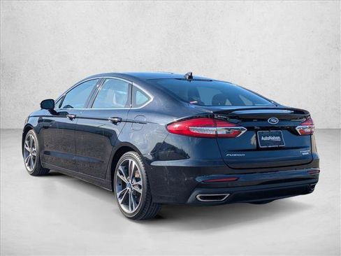 Used 2019 Ford Fusion Titanium FWD image 8