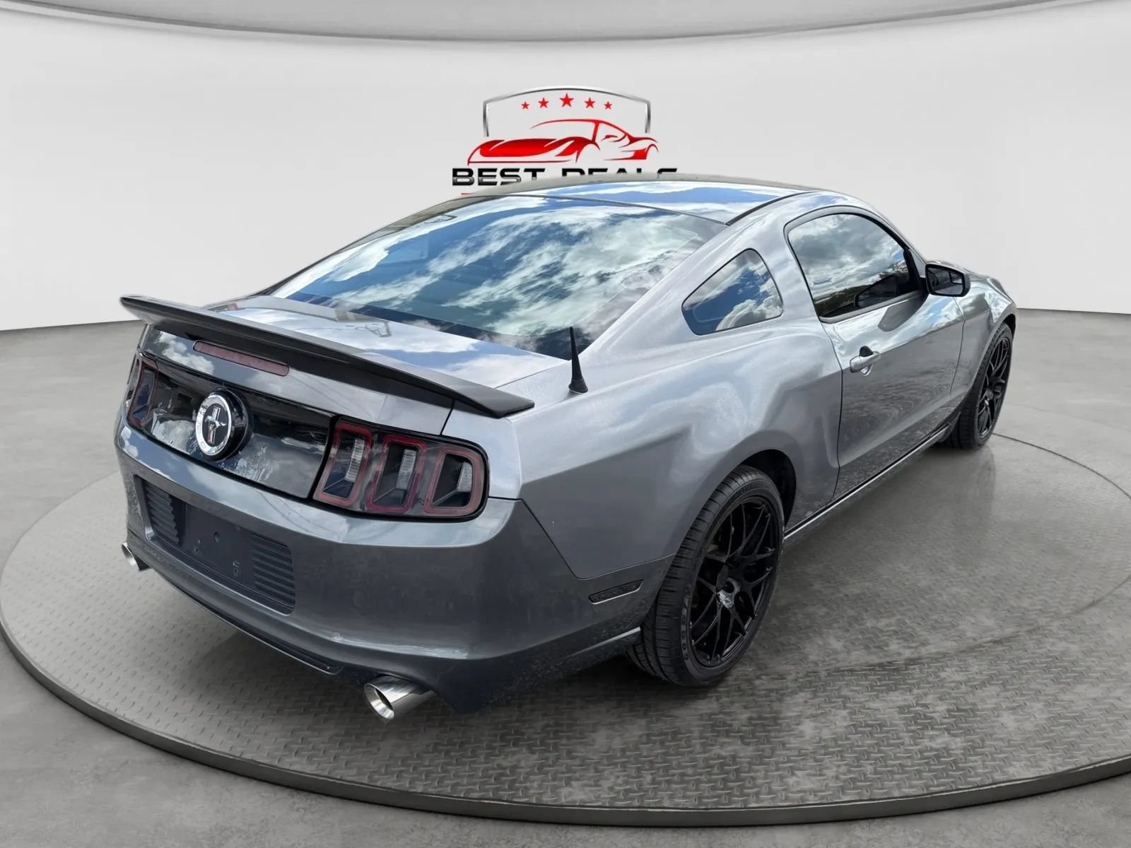 Used 2014 Ford Mustang Coupe RWD image 5