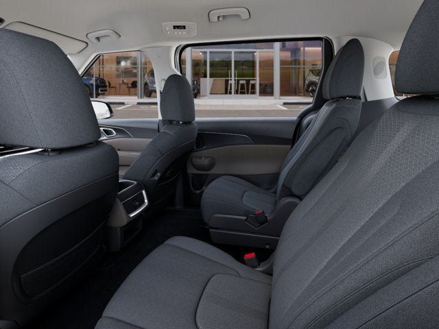 New 2027 Kia Carnival LX FWD image 18