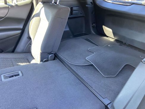 Used 2024 Chevrolet Equinox LT image 5