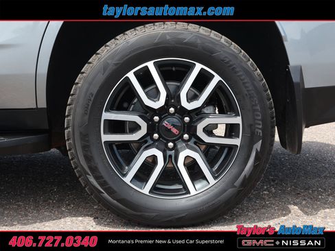 Used 2024 GMC Yukon AT4 w/ Technology Package AWD/4WD image 45
